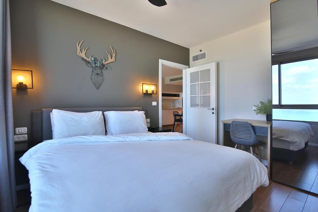 Luxury Suites By Notaly Ariel - Carmel Beach حيفا المظهر الخارجي الصورة