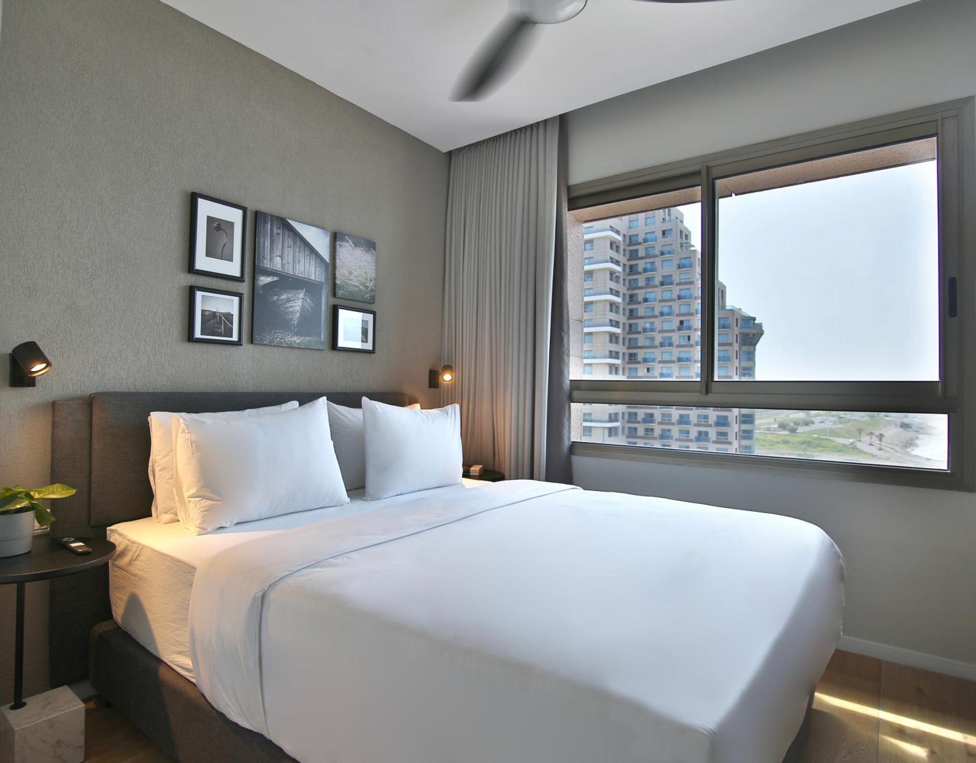 Luxury Suites By Notaly Ariel - Carmel Beach حيفا المظهر الخارجي الصورة