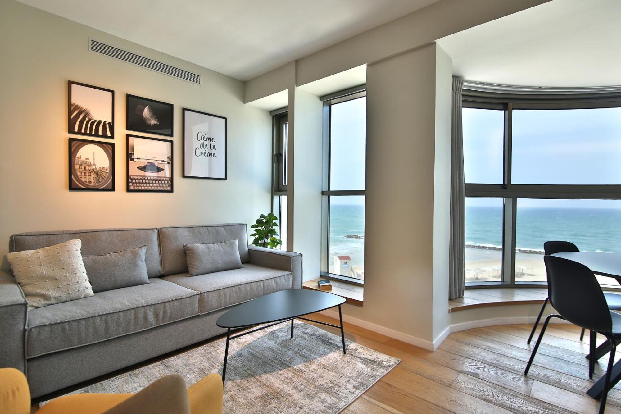 Luxury Suites By Notaly Ariel - Carmel Beach حيفا المظهر الخارجي الصورة